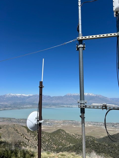 Messenger cable anchor